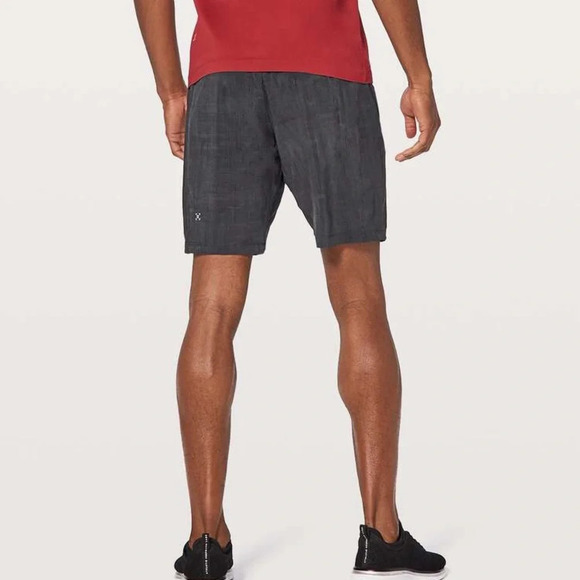 Lululemon T.H.E. Short 9” Linerless - Size M (Gridlines Deep Coal Black) - Picture 3 of 14